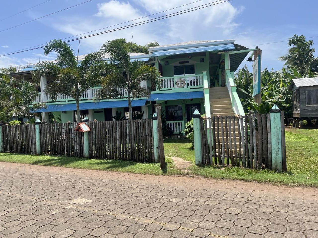 Hospedaje Rosa Del Mar & Sweets Cafe South End 外观 照片